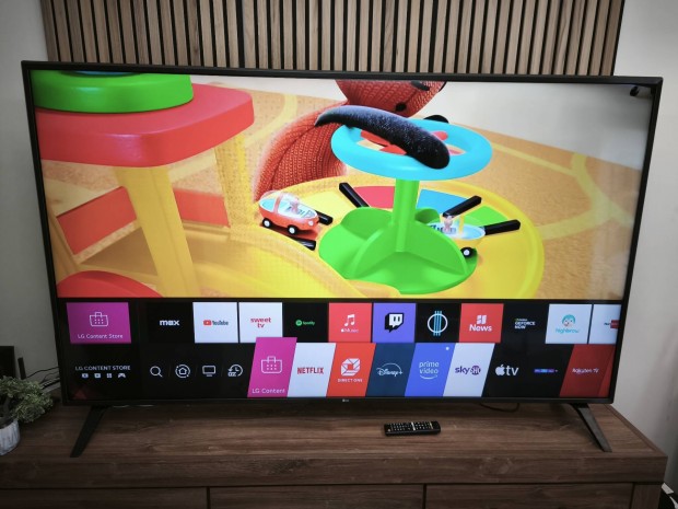 LG 194CM 4K SMART WIFI LED TV. Youtube.Netflix.Disney.Max
