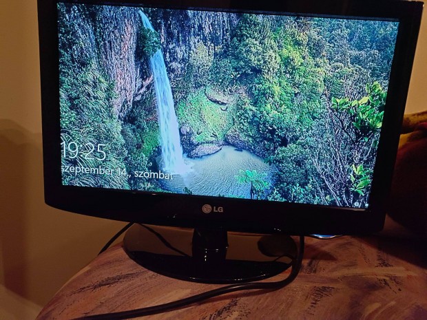 LG 19LH2000 48cm LCD TV 19" HDMI csatlakoz