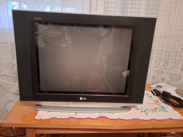 LG 21FS4RL 95 W televzi