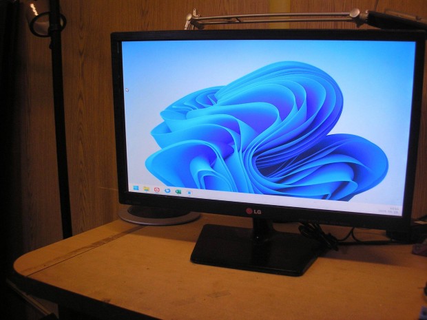 LG 22EN33 LED monitor TN 22" 22EN33S 1920x1080 5ms