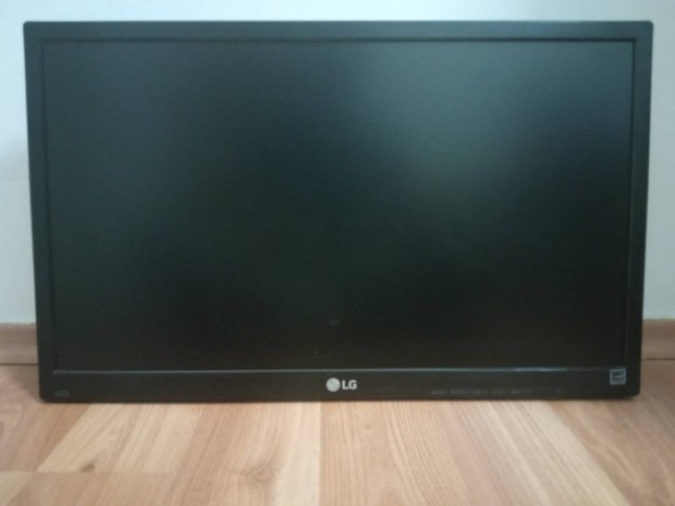 LG 22M37A monitor elad 