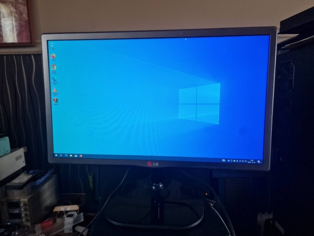 LG 22" monitor