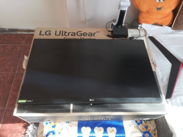 LG 27colos gamer monitor hibs karcmentes llapot olcsn szlltssal