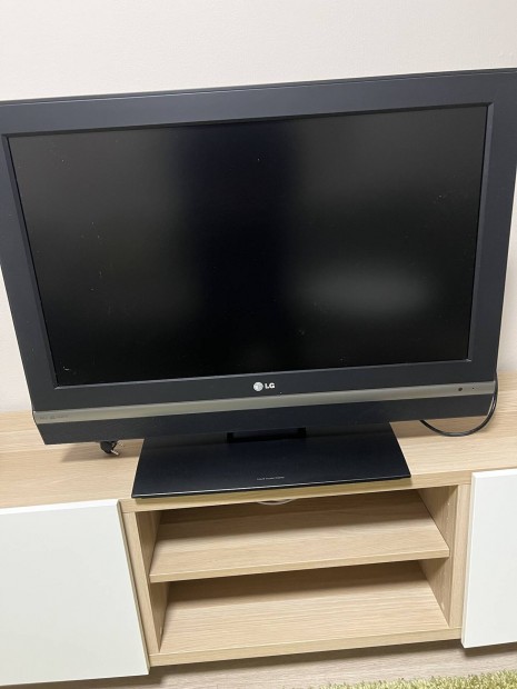 LG 32LC2R televzi elad