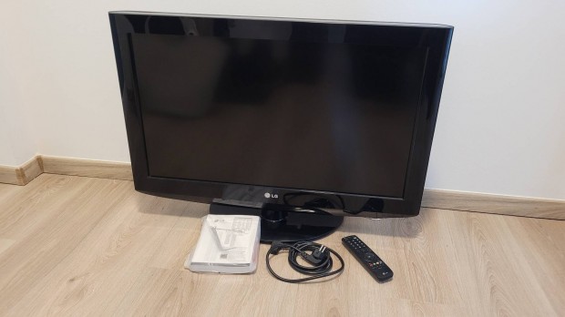 LG 32LH2000 HD LCD TV 82 cm elad.