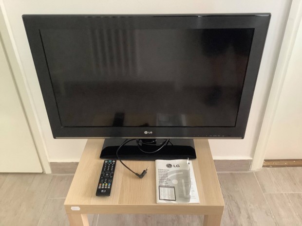 LG 32 colos, 82cm-es CS460 TV