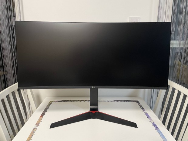 LG 34GL750-B Gaming Monitor