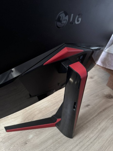 LG 34UC79G-B monitor 34 Ultrawide IPS