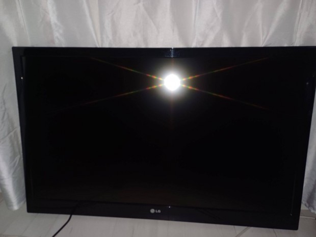 LG 42' coll Led tv nem smart