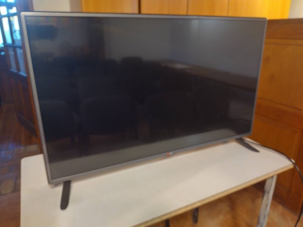 LG 42" full hd LED tv elad!