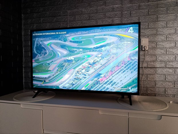 LG 43UM7100PLB Ultra HD smart LED televzi.