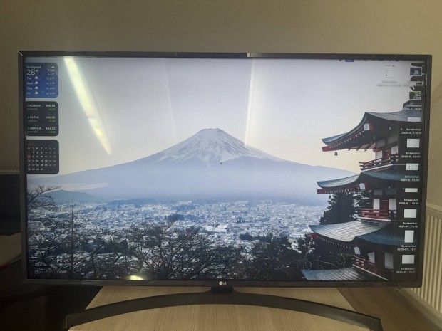 LG 49UK6400PLF 4K UHD Smart TV - 49"