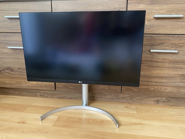 LG 4K 27" monitor