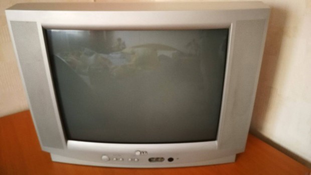 LG 51 cm-es tévé ingyen elvihető