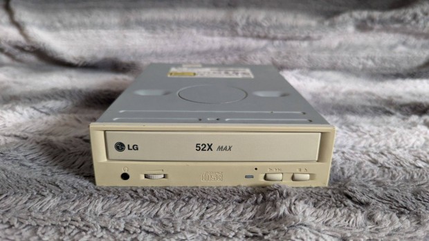 LG 52x max CD r