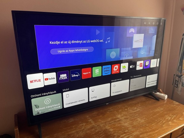 LG 55' Smart TV