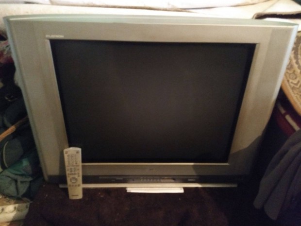 LG 72 cm televiz