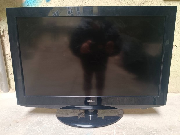 LG 80 centis tv elad.