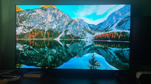LG C2 42" (106cm) OLED TV