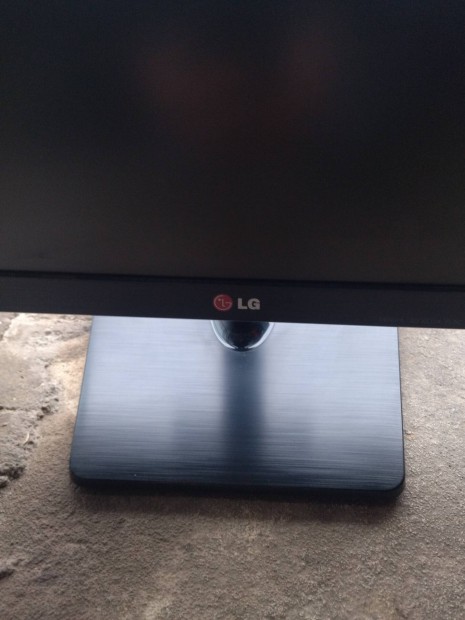 LG Flatron 22' monitor olcsn elad 