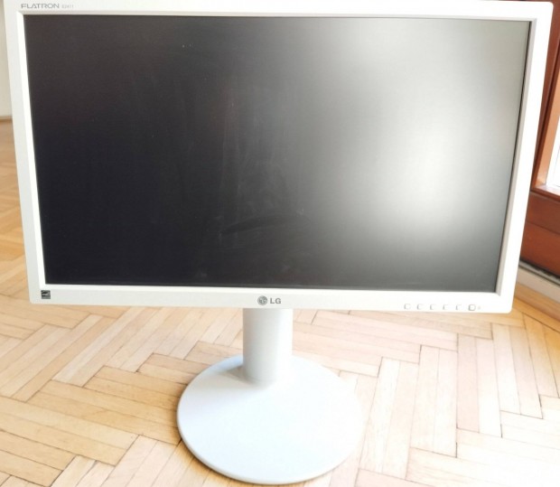 LG Flatron 24 fullhd led monitor e2411pu