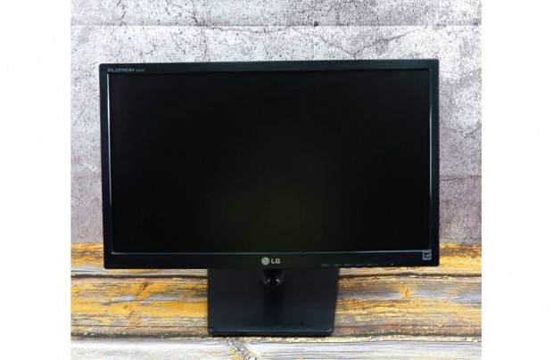 LG Flatron E2242C LED monitor hibsan D-SUB VGA