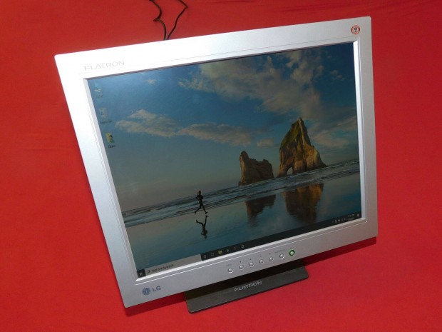 LG Flatron LB500K-GL LCD monitor