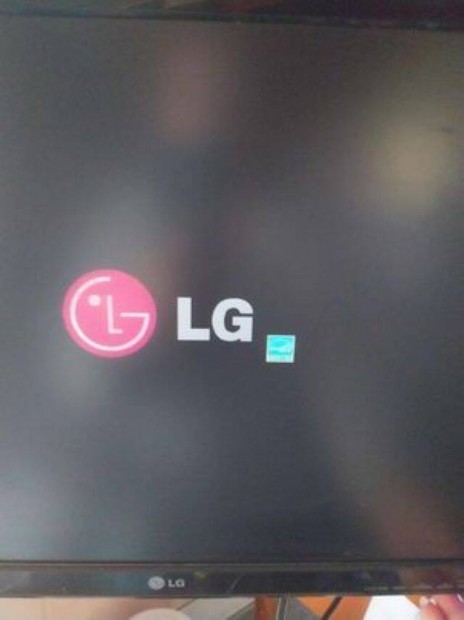 LG Flatron W2242T monitor, hibs, javthat - Mennyit r meg Neked?