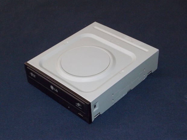 LG GH22-NS40 Dual Layer, SATA DVD író, PC-be, számítógépbe