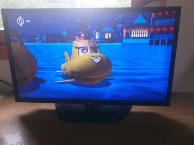 LG Led tv 82cm!