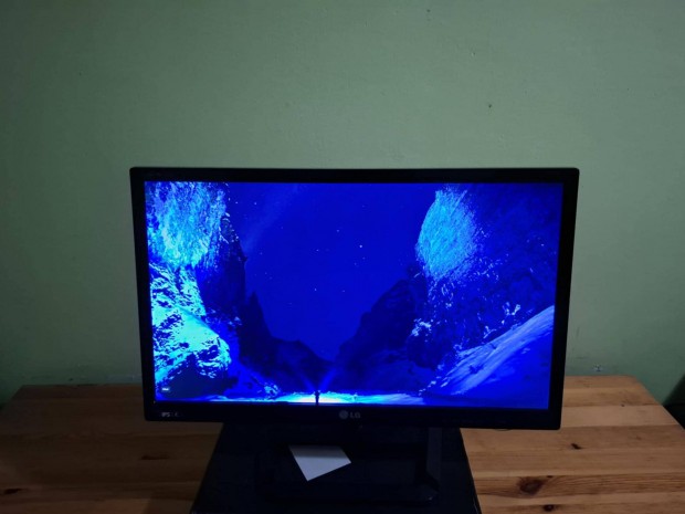 LG M2352D-PZ Monitor