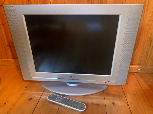LG RZ-20LA70 20" ( 51cm ) LCD TV (nem smart, nem digi)