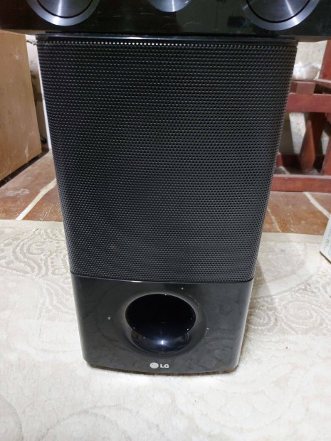 LG SH94TA-W Mlynyom Subwoofer 450W 3 Ohm Hibtlan!