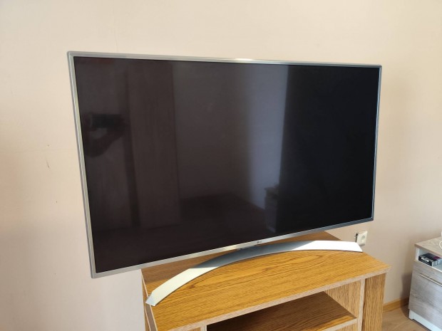 LG Smart Tv Uhd 4K 123 cm / 49" Okos Tv