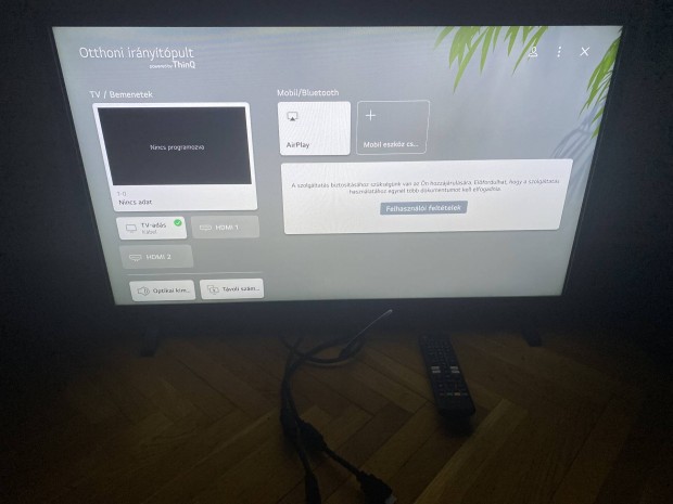 LG Smart UHD TV Kivl llapot (80cm)