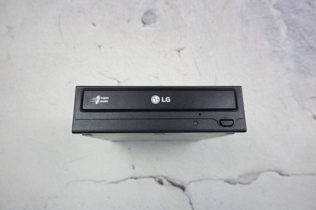 LG Supermulti DVD r SATA csatlakozs GH22NS70 fekete