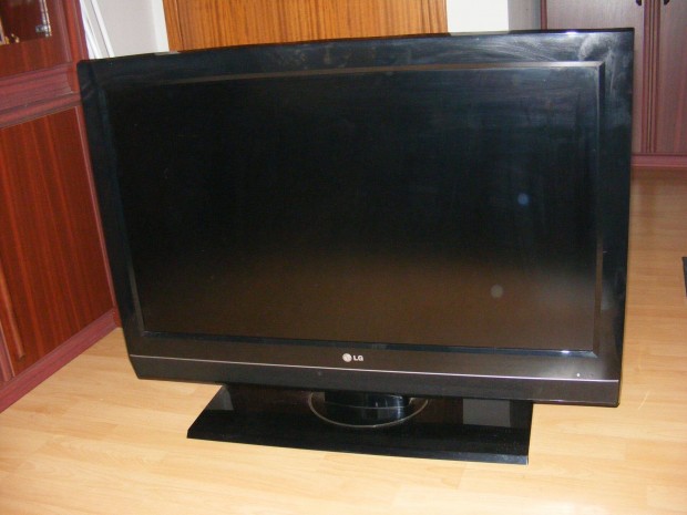 LG TV 38 colos (96 cm) kpernyvel, hibtlan llapotban elad