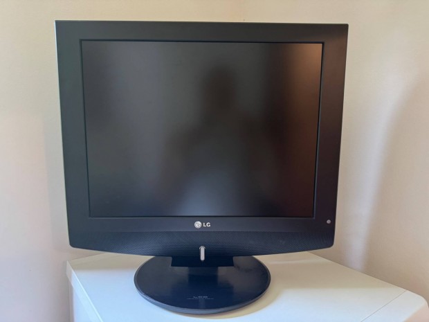 LG TV 49*48 cm