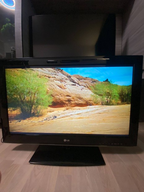 LG TV (32") Full HD 3D