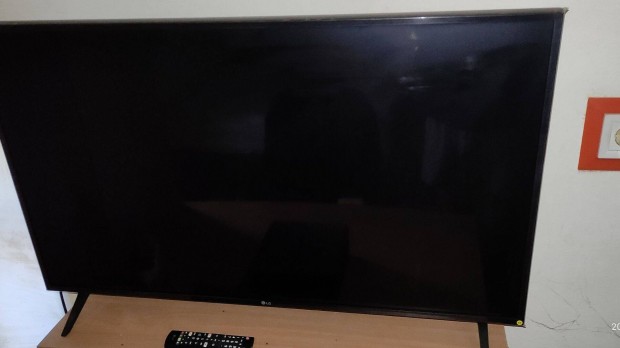 LG UHD 4k 109 cm TV smart