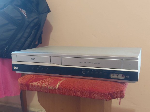 LG V180SZ | VHS Recorder / DVD Player