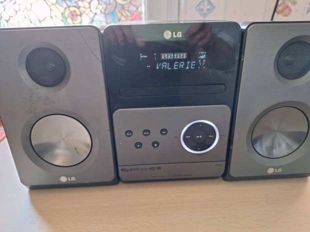 LG XB66 hifi