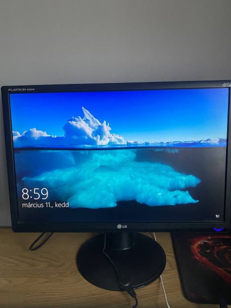 LG flatron 22"