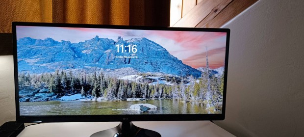 LG gaming monitor