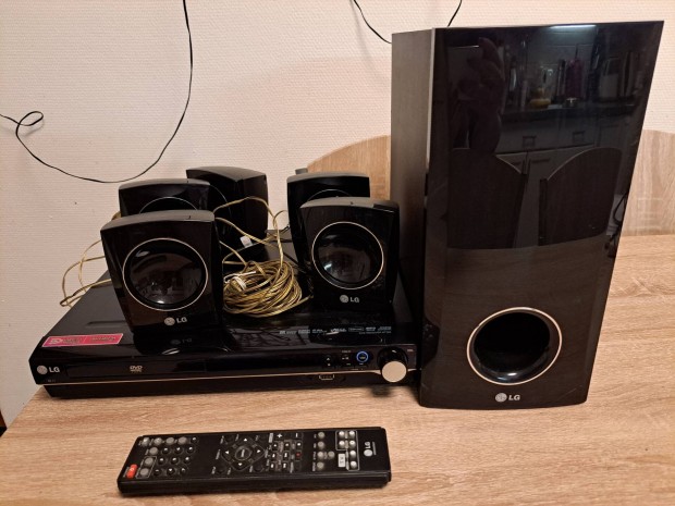 LG hzimozi rendszer SH33SU-W