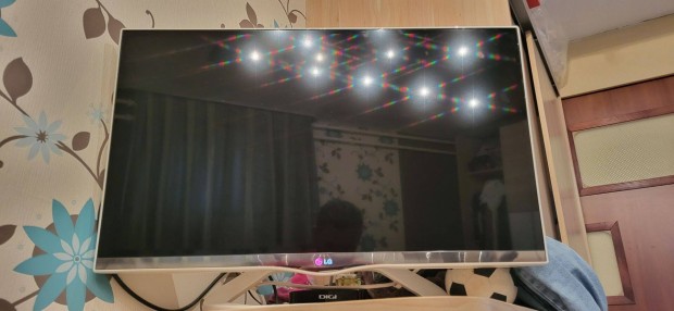 LG led tv 81cm 3d. Smart LG32A667S