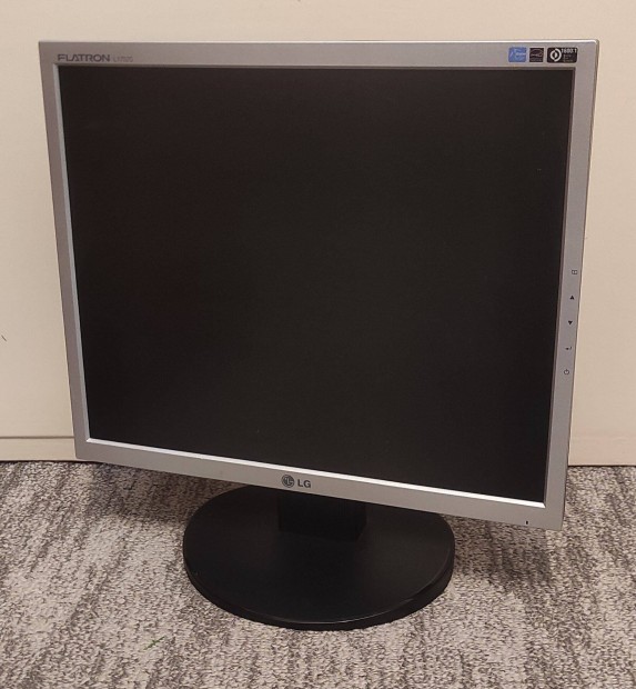 LG monitor 17"