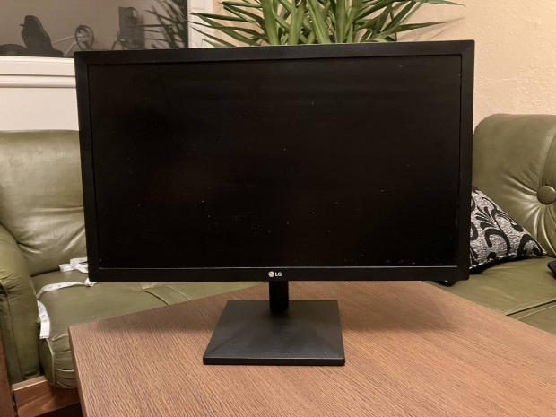 LG monitor elad, tkletes llapotban, dobozban.