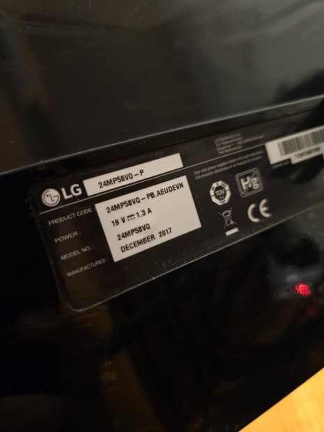 LG monitor eladó müszaki adatok a képen