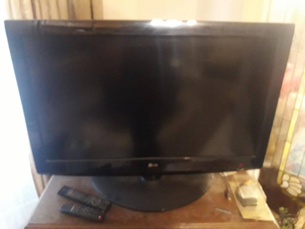 LG televízió